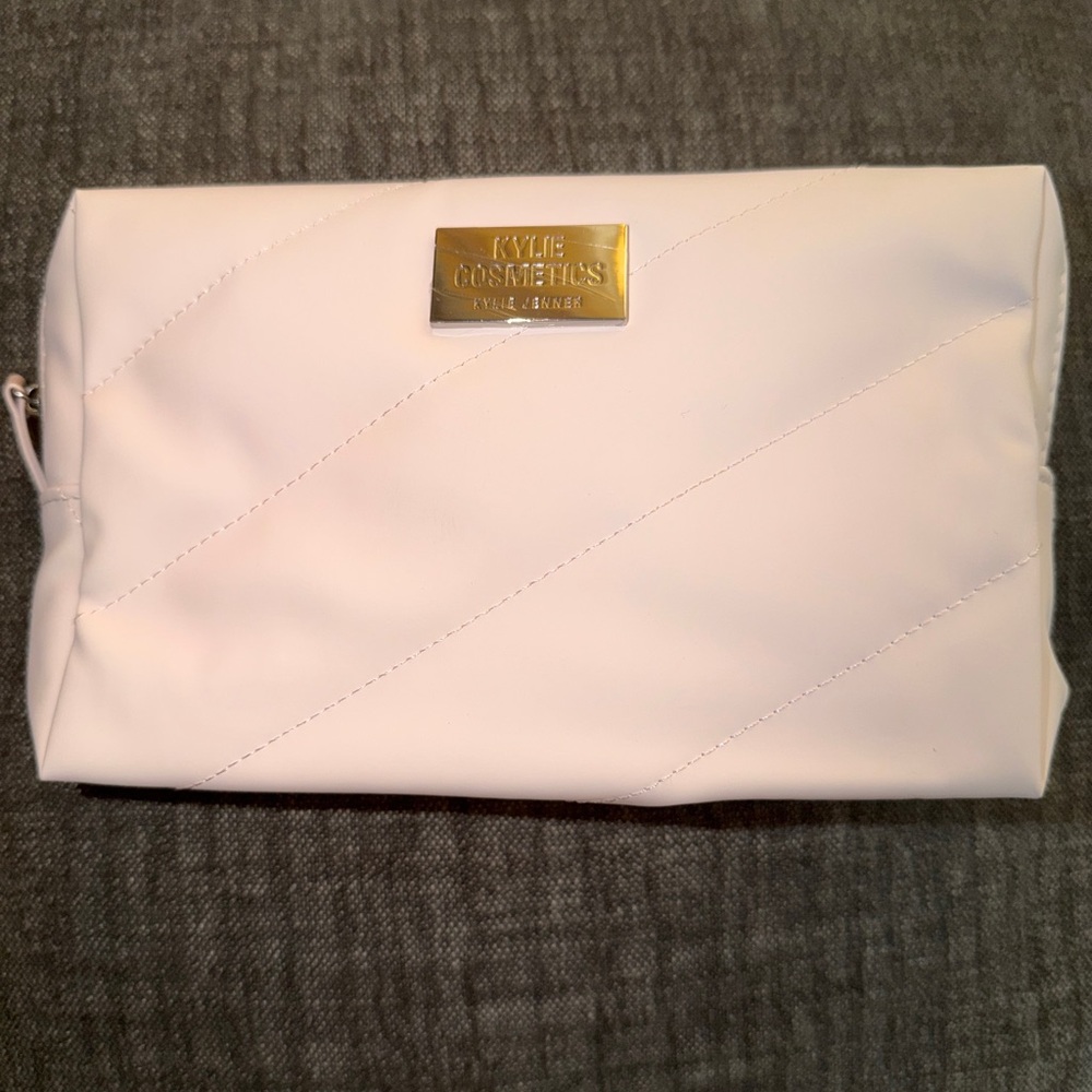 NEW Kylie Jenner Light Pink Quilted Cosmetic Pouch